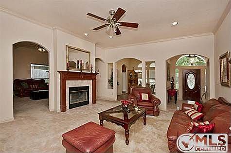 4th image of 350 Meadowcreek Dr