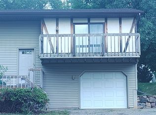 701 Iroquois Ct, Baraboo, WI 53913