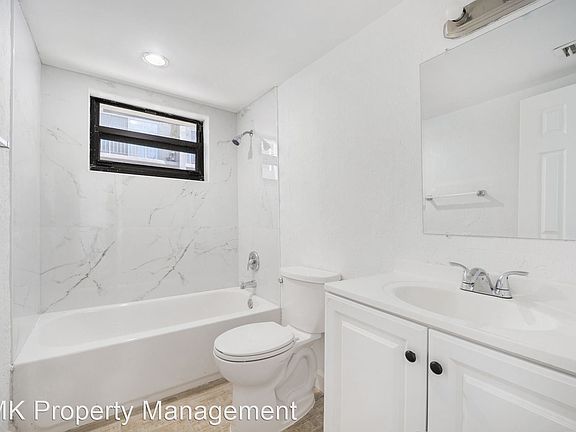 3rd image of 1505 NE 135th St #13