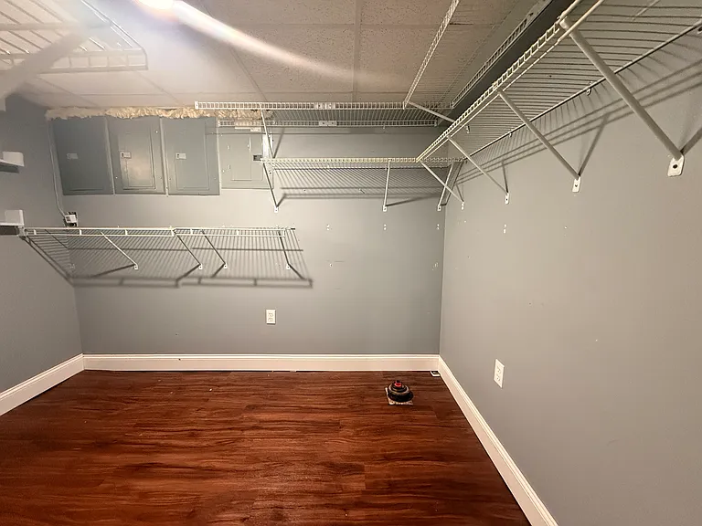 384 Juniper St #1 — Photo 11