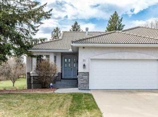 4700 E Fountain Dr #11, Red Deer, AB T4N 6W4