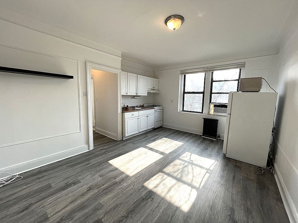 1st image of 62-64 Saunders St #3N