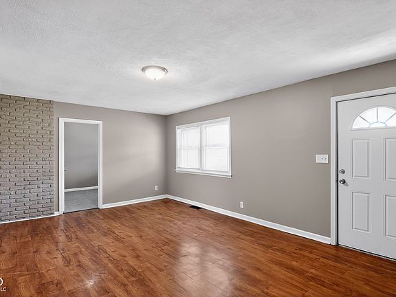 3rd image of 7326 E 42nd St
