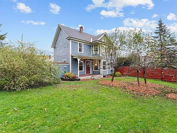 62 Cross St — Photo 2