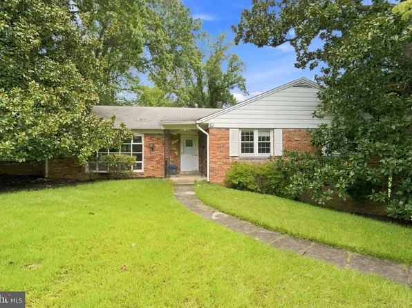 3617 N Monroe St, Arlington, VA 22207