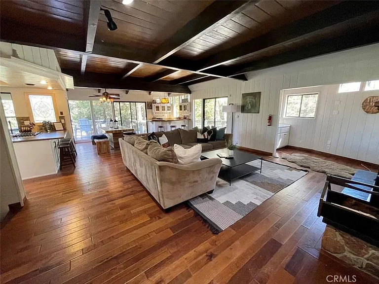 353 Mittry Ln — Photo 5
