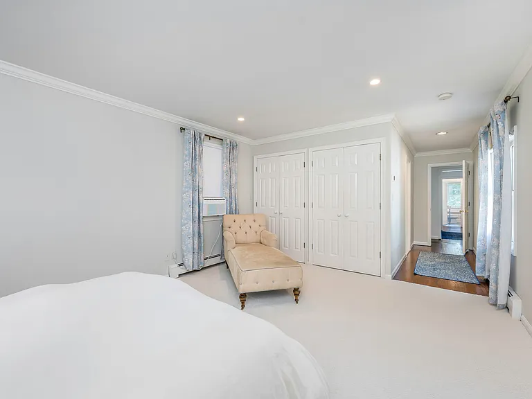 322 Noroton Ave — Photo 17