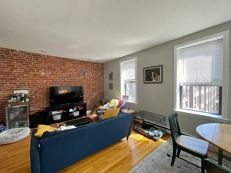 90 Saint Botolph St #9 — Photo 3