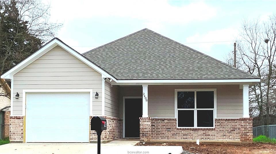 1st image of 2408 Driftwood Dr