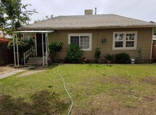 318 N 6th St, Fowler, CA 93625