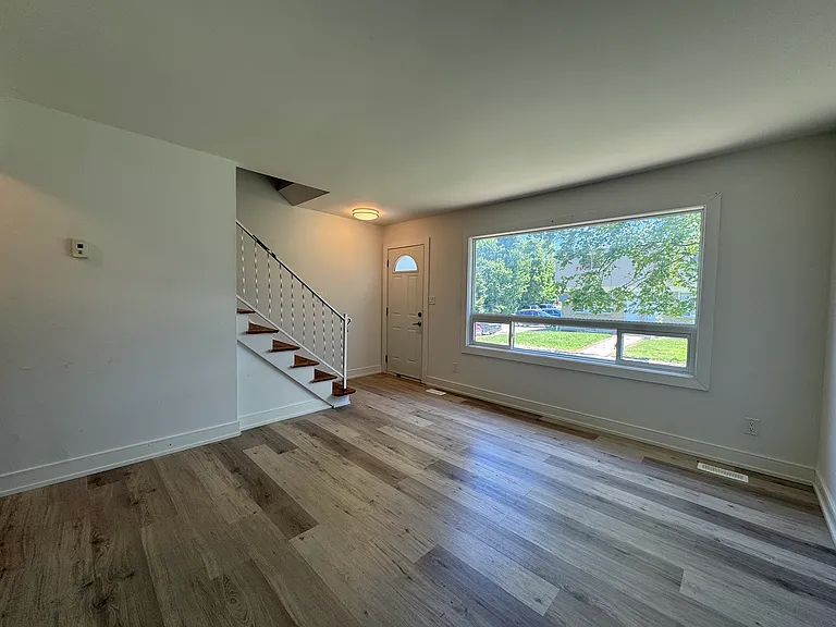 351 Murray St #B02 — Photo 16