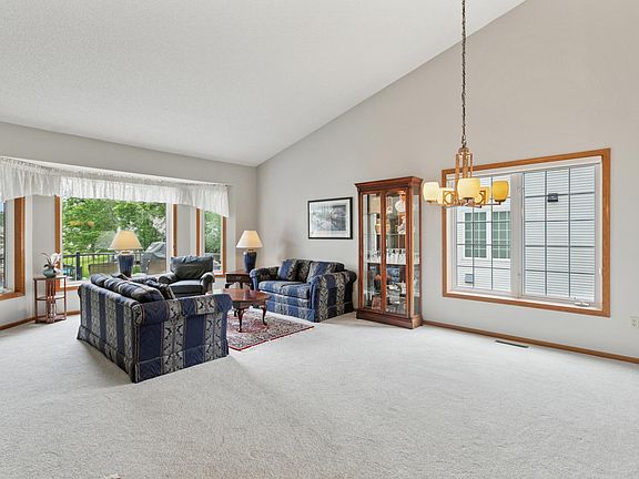 3rd image of 16467 41st Ave N