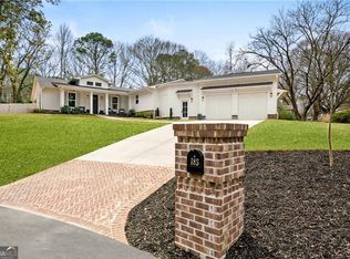 185 Cold Creek Dr, Alpharetta, GA 30009