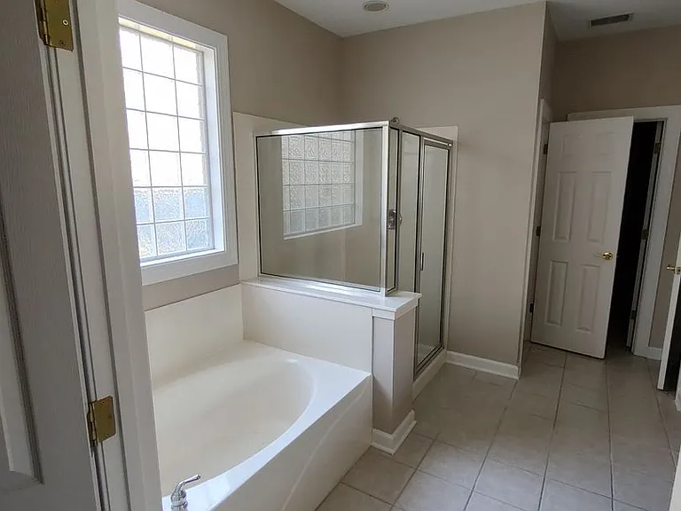 165 Oak Forest Rd — Photo 25