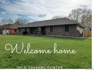 101 S Vansant St, Clinton, MO 64735