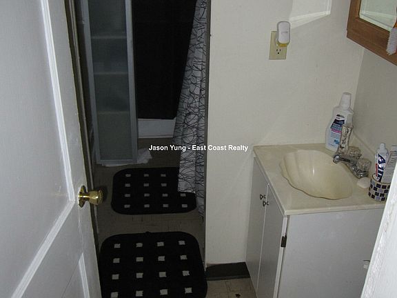 4th image of 165 Kelton St APT 34