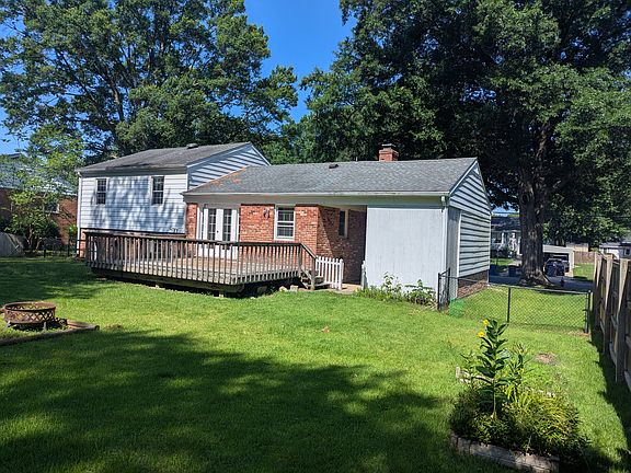 2nd image of 8419 Crossley Pl