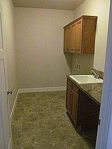 5th image of 1407 Diamond Dr