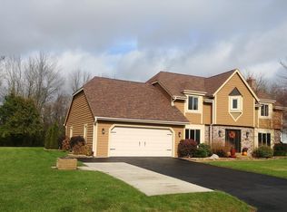 6522 River Meadows Turn, Racine, WI 53402