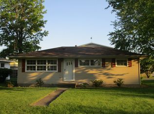 801 E Ficklin St, Tuscola, IL 61953