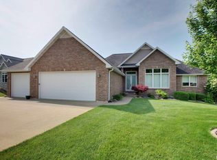 6524 Stone Ridge Dr, Quincy, IL 62305