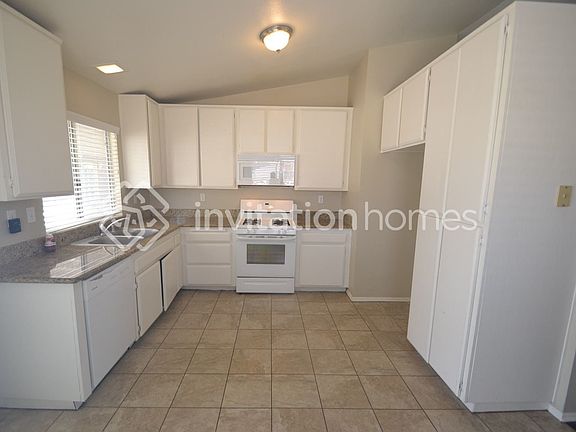 4th image of 14786 Mallory Dr