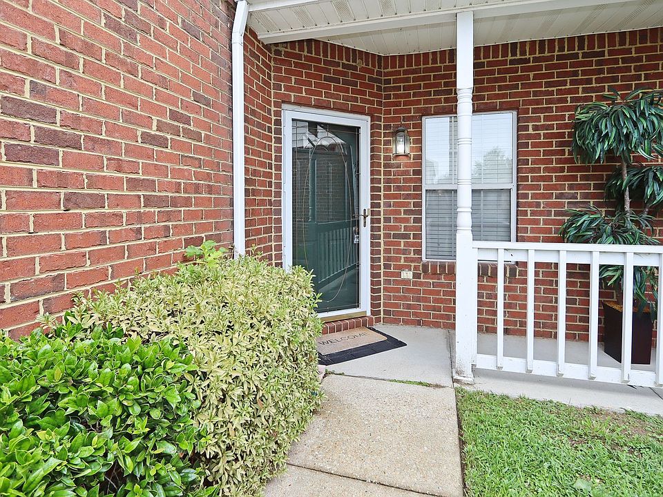 1st image of 224 Belmont Cir