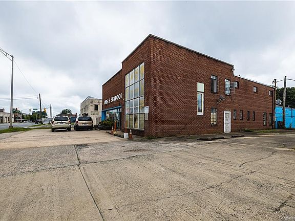 2nd image of 511 W Franklin Blvd