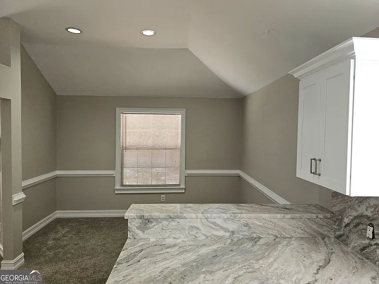 293 Eagle Way — Photo 9