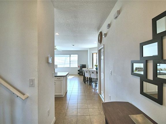 4th image of 2625 Rosemont Cir
