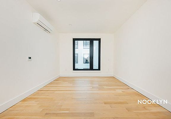 5th image of 250 Gold St #505