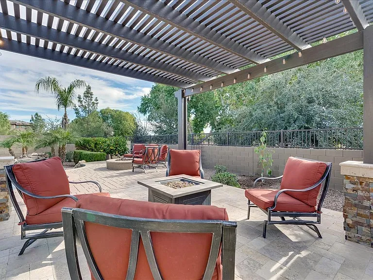 3355 E Indigo St — Photo 45