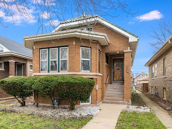 2nd image of 2519 Oak Park Ave