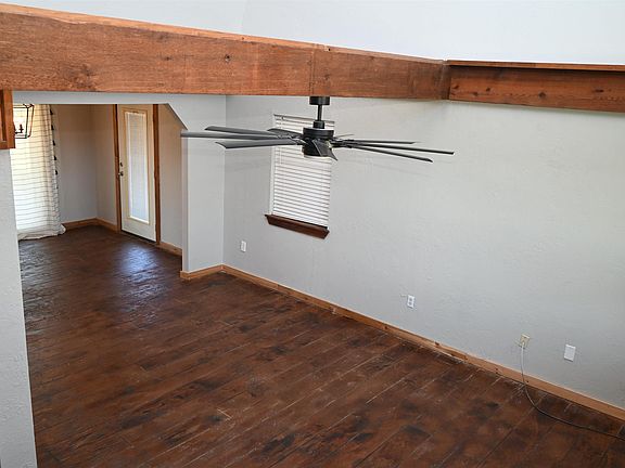 4th image of 214 Wigwam Trl