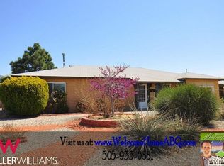 8702 Los Arboles Ave NE, Albuquerque, NM 87112