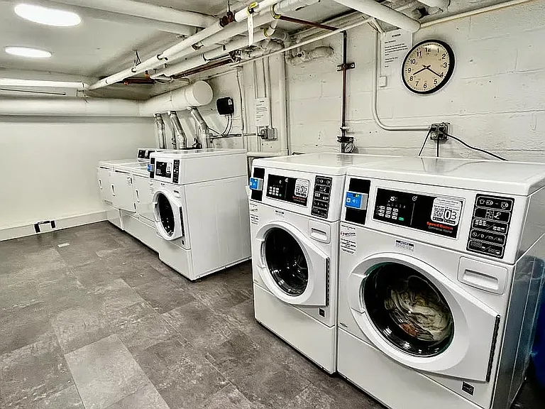 238 E 30th St #3R — Photo 14