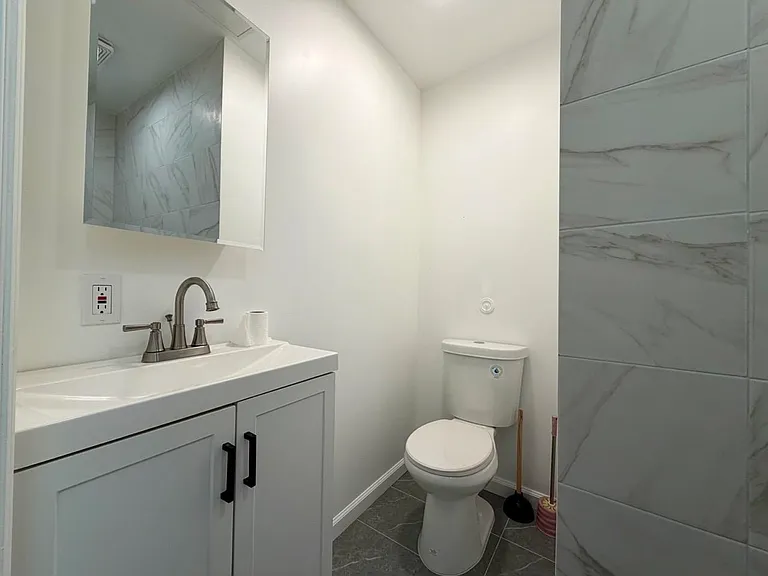 743 W Side Ave #2 — Photo 4
