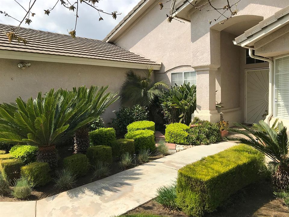 2nd image of 5284 W Fallbrook Ave