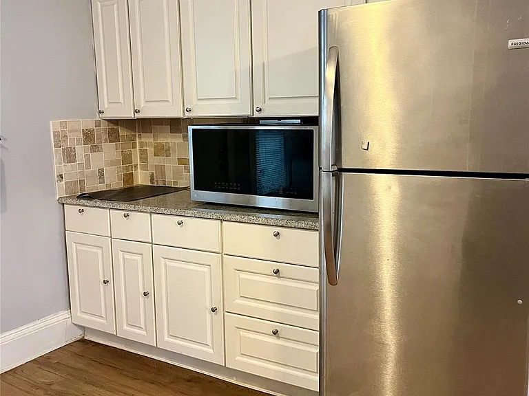 36 Wallkill Ave #1 — Photo 3