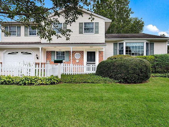2nd image of 1067 Log College Dr