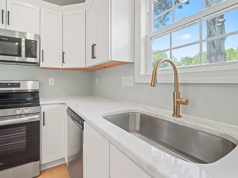 6703 Bryant St #A — Photo 11