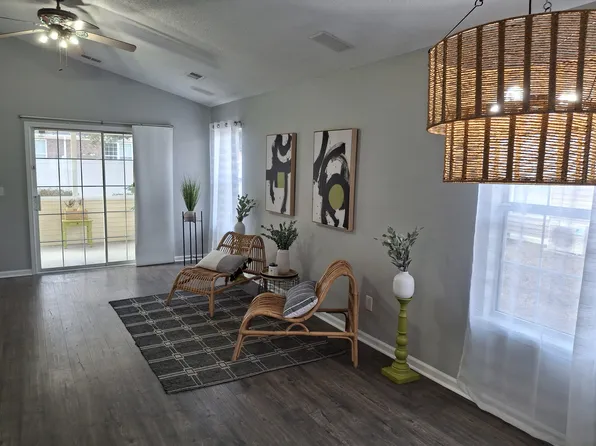 4735 Southgate Pkwy, Myrtle Beach, SC 29579