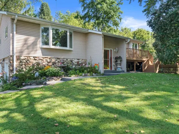 2116 Meghan LANE, Hartford, WI 53027