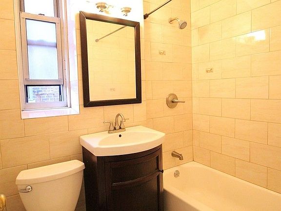 3rd image of 350 E 30th St APT 1B