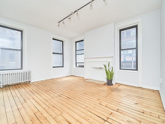 3rd image of 452 9th Ave APT 1