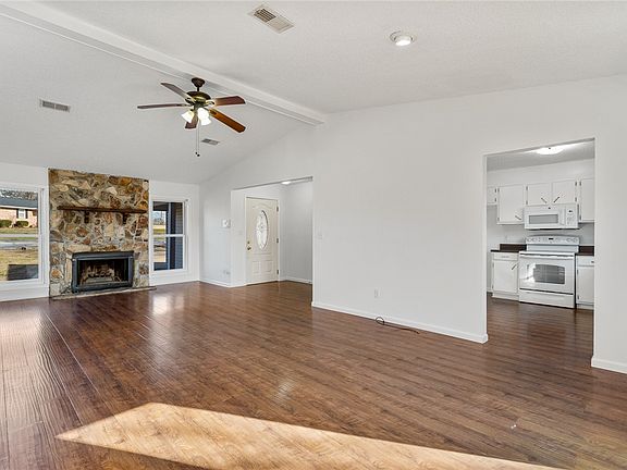 5th image of 2305 Millgate Rd