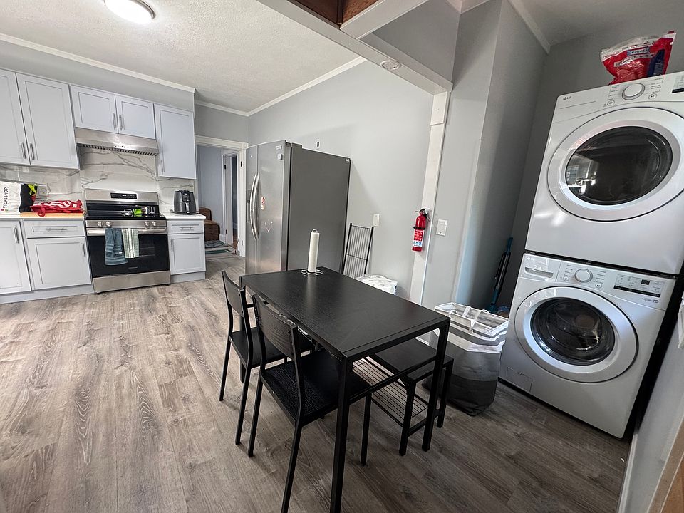 1st image of 43 Bradley St #1