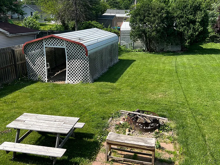 4805 Meadow Ln #B — Photo 11