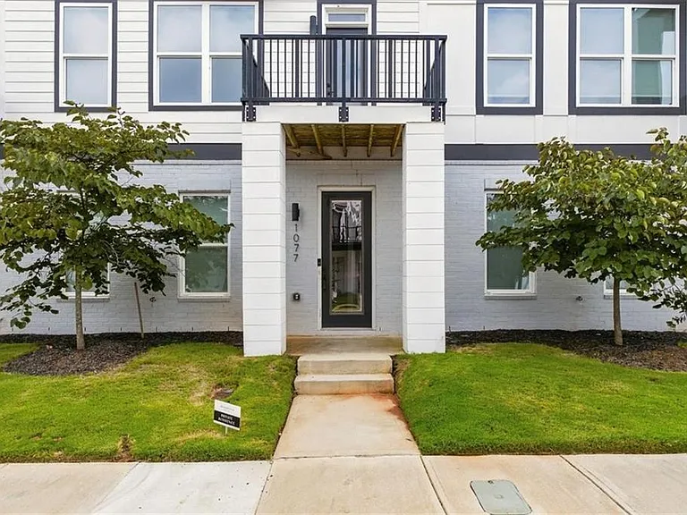 1077 Glen Opal Dr — Photo 4