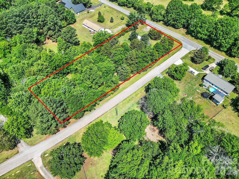 1st image of 6067 Lake Wylie Rd